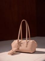 Sac fourre-tout tendance East West en cuir grain fin, luxe discret, sans marque, sac à bandoulière, vente en gros pour boutiques Royaume-Uni France