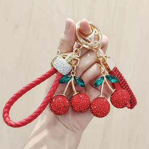 Llavero de Cerezas de Moda, Bonito Llavero con Cristales Brillantes y Doble Cereza, Colgante para Bolso, Accesorios de Joyería - Product Image 2
