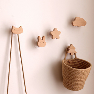 Crochets adhésifs en bois massif de style japonais, en forme d'animaux, mignons, crochets adhésifs en forme de lune de dessin animé, décoration murale nordique - Product Image 4