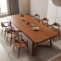 Ensemble de table à manger moderne pour entrepôt, usine ou restaurant, avec surface polie, pieds solides écologiques, table carrée assemblée, petite taille