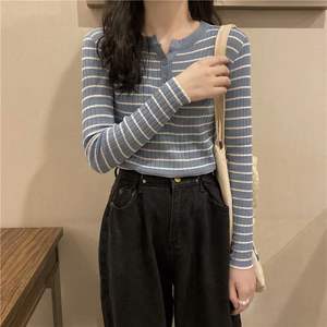 Nouveau produit Explosion pull femmes couleur bloc rayé noir blanc tricots mince pull à bouton unique pour les femmes - Product Image 6