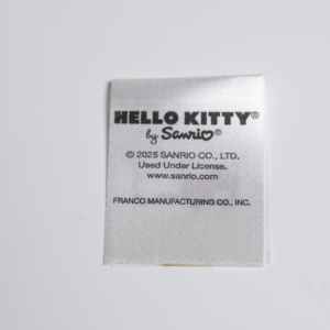 Logo imprimé étiquette de vêtements en satin pour l'utilisation de la mode - Product Image 1