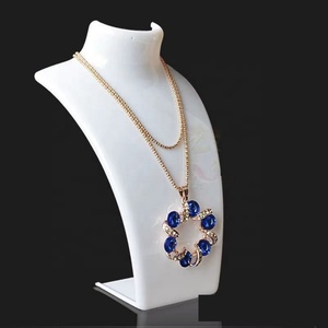 Expositor de Collar de Acero Inoxidable Acrílico Gaby, Soporte de Exhibición de Piercing Artificial Realista, Herramienta de Exhibición de Joyería - Product Image 5