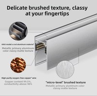 Rail lumineux magnétique couleur aluminium ; Spot LED suspendu de style Bauhaus industriel à montage en surface 3500K 97
