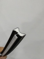 Bande d'étanchéité en mousse PU enduite de PE anti-poussière, écologique, longue durée de vie, avec découpe personnalisée pour cadre de porte