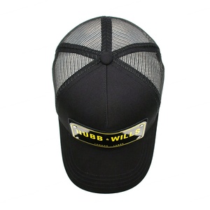 Gorra Trucker de 5 Paneles con Logotipo Personalizado, Algodón Negro con Malla y Placa Metálica, Unisex para Viajes - Product Image 6