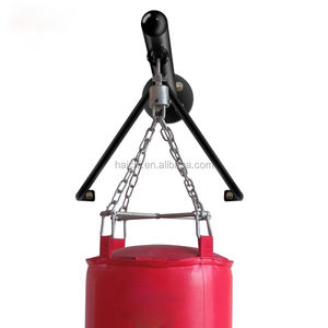 รางยึดกระสอบทรายแบบโมเดิร์นสำหรับคลับมวย โรงยิม รองรับน้ำหนักมาก ผลิตตามแบบ OEM สำหรับยึดกระสอบทรายในโรงยิมมวย - Product Image 1