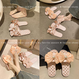 Nouvelles sandales pour femmes en satin à bout ouvert, semelle souple en TPR, style coréen simple, avec logo personnalisé, style forêt, à une bride, vente en gros - Product Image 4