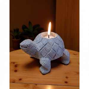 Turtle Tealight Charm: Portavelas de piedra duradero para una luz tranquila interior/exterior. Disponible a precios mayoristas - Product Image 1