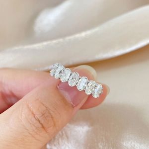 แหวนแต่งงาน Xinfly ทองคำขาว 18K คุณภาพสูง ประดับเพชรโมอิสซาไนต์ 1.5 กะรัต และ 2 กะรัต - Product Image 5