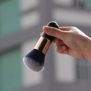 Pinceau Kabuki avec logo personnalisé <span class=keywords><strong>pour</strong></span> <span class=keywords><strong>le</strong></span> maquillage du <span class=keywords><strong>corps</strong></span> et de la beauté, mélange de crème et de poudre liquides <span class=keywords><strong>pour</strong></span> <span class=keywords><strong>le</strong></span> visage et les correcteurs - Product Image 5