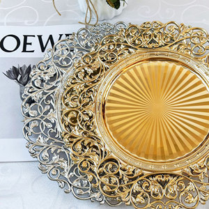 Assiettes de présentation décoratives en plastique doré de 13 pouces pour mariages, événements, fêtes et Noël – Assiettes creuses de service - Product Image 4