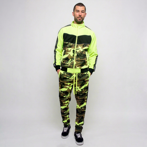 Ensemble de survêtement homme de qualité supérieure, motif camouflage néon, coupe ajustée, pantalon de jogging et sweat à capuche zippé, en polyester léger - Product Image 1