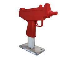Statue Pop Art de Pistolets Jouets Fantaisie Élégante, Pièce d'Art Artisanale Unique, Décoration d'Intérieur pour Chambre, Salle de Jeu, Étagère ou Bureau