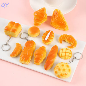 Porte-clés pendentif mini pain de simulation QY PU, jouet amusant en forme de pain français, croissant et pain ananas - Product Image 1