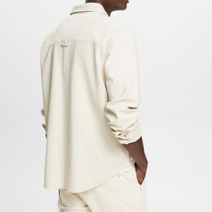 <span class=keywords><strong>Sobrecamisa</strong></span> Beige de alta calidad Color sólido manga larga bolsillos botones algodón hombres camisas Turn Down moda Primavera otoño camisa - Product Image 2