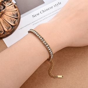 Bracelet en diamant entièrement pavé, taille baguette, synthétique, cultivé en laboratoire, unisexe, pour usage quotidien, design géométrique, origine Jinhua - Product Image 4
