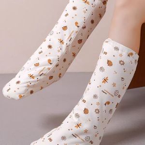 Calcetines hasta la rodilla para mujer, hasta media pantorrilla, térmicos, cálidos, de fibra de poliéster, con estampado de Anime, para dormir en casa, otoño e invierno - Product Image 2