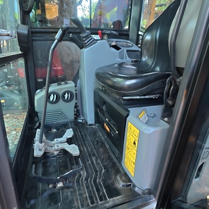 Excavadora Pequeña y Mini Usada de 3.5 Toneladas con Descuento, Precio Bajo, Fabricada en Japón, Pocas Horas de Uso - Product Image 2