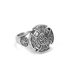 Vente en Gros de Bijoux Vintage Bague pour Homme en Acier Inoxydable Bague Hip Hop Viking Nœud <span class=keywords><strong>Celtique</strong></span> Bouclier Bague <span class=keywords><strong>Rock</strong></span> Biker Bijoux en Acier 316L - Product Image 1