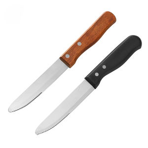 Ustensiles de cuisine et vaisselle en acier inoxydable pour hôtel avec manches en plastique noir, couteau à steak à lame semi-dentelée, couteau à viande - Product Image 1