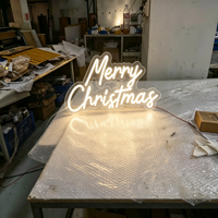 Enseigne néon LED personnalisée Joyeux Noël avec plaque arrière en acrylique, lumière néon multicolore, télécommande, décoration de fêtes pour la maison, les fêtes et les magasins