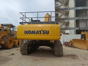 Super promotion : Excavatrice sur chenilles Komatsu PC 400 d'occasion de qualité supérieure, avec une efficacité énergétique élevée et une cabine spacieuse - Product Image 5