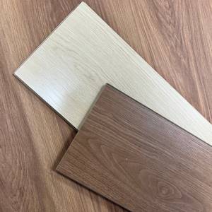 <span class=keywords><strong>Suelo</strong></span> <span class=keywords><strong>Laminado</strong></span> de 8mm HDF EIR, Suministro en Stock, Impermeable, AC4, Fabricante, Instalación con Clic, Mate, para Sala de Estar, Comedor, Moderno - Product Image 4