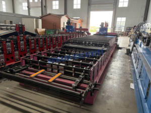 Machine de formage à froid pour tôles de toiture en métal à double couche, profil IBR, pour le Chili - Product Image 3