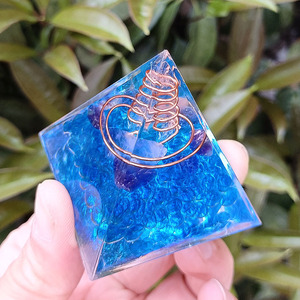 <b>Crystal</b> <b>Chip</b> Pyramid Resin Epoxy Craft Desktop Ornament Blue Glass Home Decoration - Product Image 3