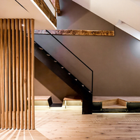 Escalier droit sur mesure en acier et bois avec poutre intégrale, pour loft, villa, duplex, grenier, avec garde-corps en verre unilatéral