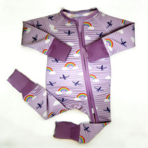 Ventes en gros ODM OEM Combinaison pour filles en bambou à rayures <span class=keywords><strong>pastel</strong></span> douces personnalisée pour bébés Ensemble de vêtements biologiques Fabricant direct de vêtements - Product Image 1