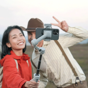 FeiyuTech Official <span class=keywords><strong>Vimble</strong></span> <span class=keywords><strong>3</strong></span> Varilla de extensión incorporada <span class=keywords><strong>3</strong></span>-Axis Smartphone Handheld Gimbal y plegable para iPhone15 Pro Max/Samsung - Product Image 3