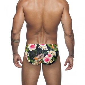 Traje de baño de poliéster con patrón floral para hombre de estilo europeo 1 Calzoncillos florales Cordón ajustable Spandex/Nylon Servicio OEM disponible - Product Image 3