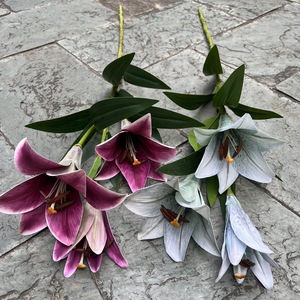 Fleur artificielle en gros, lys soleil à 3 têtes, blanc doux, pour la décoration intérieure et les mariages, idéale pour les décorations de Pâques - Product Image 3