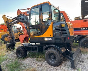 Mini Excavadora de Ruedas Hyundai HW60 Usada de Alta Calidad a Bajo Precio, Excavadora de Ruedas Usada Hyundai 60 HW60 de 6 Toneladas en Venta - Product Image 1