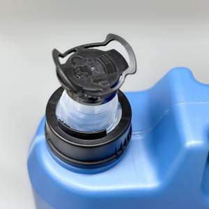 Guoyu Vente en gros Couvercles d'<span class=keywords><strong>huile</strong></span> moteur <span class=keywords><strong>1</strong></span> <span class=keywords><strong>litre</strong></span> 4 litres Bouchons à vis à long <span class=keywords><strong>bec</strong></span> pour <span class=keywords><strong>bouteille</strong></span> d'<span class=keywords><strong>huile</strong></span> lubrifiante - Product Image 5