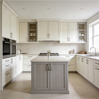 Ensemble d'îlots de cuisine en bois sur mesure, design de meubles modulaires, style moderne, solution complète, îlot de cuisine en bois