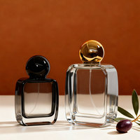 Venta al por mayor de botellas de perfume de vidrio transparente de 30ml, 50ml, 100ml, vacías, con pulverizador, serigrafía, tapa negra de rosca, difusor de varillas para
