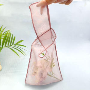Borsa Trasparente in Plexiglass con Logo Personalizzato per Piccola Borsetta Stile Balletto, Custodia Antipolvere in Organza per Gioielli e Braccialetti - Product Image 3