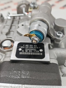 0460424403 Pompa Injeksi Bahan Bakar Diesel 0 460 424 403 VE4/12F1100L2013-1 504208082 Cocok untuk F4 TIER III Iveco Fiat 93kw - Product Image 1