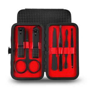 Set Professionale 7 in 1 per Pedicure e Manicure in Acciaio Inossidabile con Custodia da Viaggio in Pelle Nera - Product Image 1
