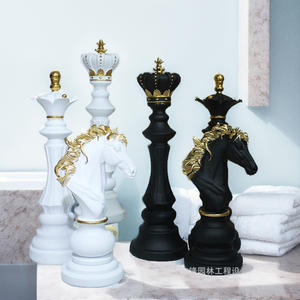 Set di <span class=keywords><strong>scacchi</strong></span> in resina decorazione di grandi dimensioni Set di <span class=keywords><strong>scacchi</strong></span> artigianali moderni in resina soggiorno casa decorazione di <span class=keywords><strong>scacchi</strong></span> - Product Image 1