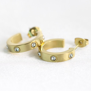 Boucles d'oreilles Huggie 4 mm en acier inoxydable plaqué or, incrustées de strass en forme de U, bijoux de mode - Product Image 3