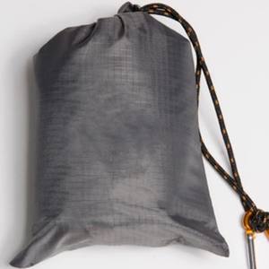 Couverture de pique-nique rectangulaire Woqi Pocket Blanket, 2 kg, nylon, imperméable, pour usage extérieur - Product Image 2