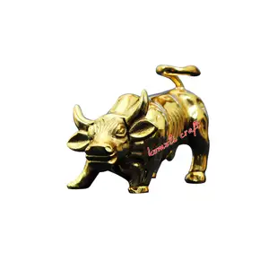 Glanzende Gouden Aanpasbare Wall Street Bull Standbeeld Sculptuur