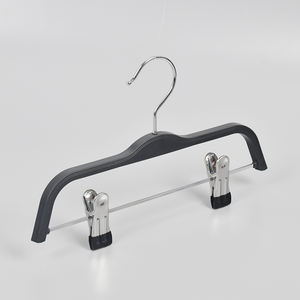 Muestra gratis de perchas de plástico <span class=keywords><strong>Zara</strong></span> con clips, perchas de plástico negro mate para vestido de niños - Product Image 6