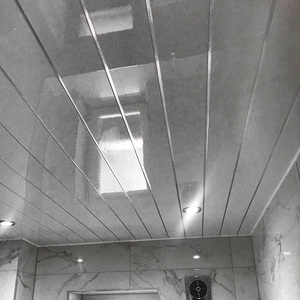 Panneaux de plafond en PVC modernes de 300 mm pour la décoration intérieure, prix abordable, imperméables et insonorisés, design de panneau mural - Product Image 2