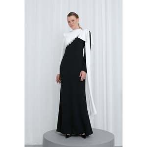 ชุดราตรีเดรสยาวแบบมีดีเทลประดับหิน แบรนด์ Puane รุ่น One Shoulder สำหรับผู้หญิง สีดำ-ครีม พร้อมผ้าคลุมไหล่ เหมาะสำหรับโอกาสพิเศษ - Product Image 1