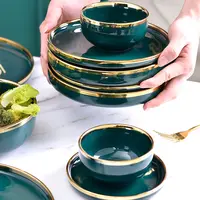 Juego de platos de comedor de lujo personalizados, platos de cerámica de Color verde, vajilla de cerámica con borde dorado